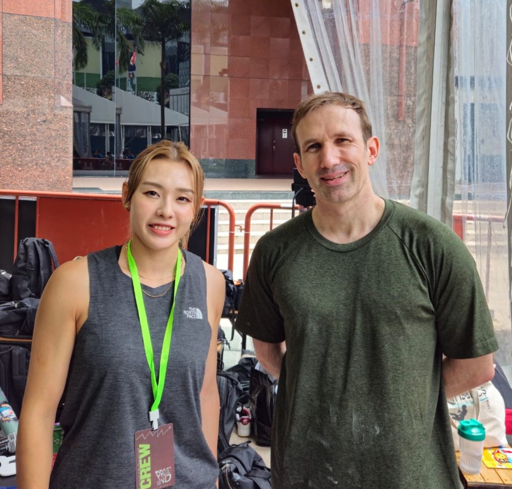 Cedric with a famous climber at a competition
